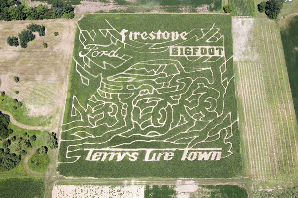 Maize Maze Gives Crop Circles New Meaning in Ohio