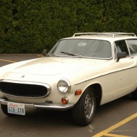 4-24-12-1-4-24-12-1973-volvo-1800-es-2