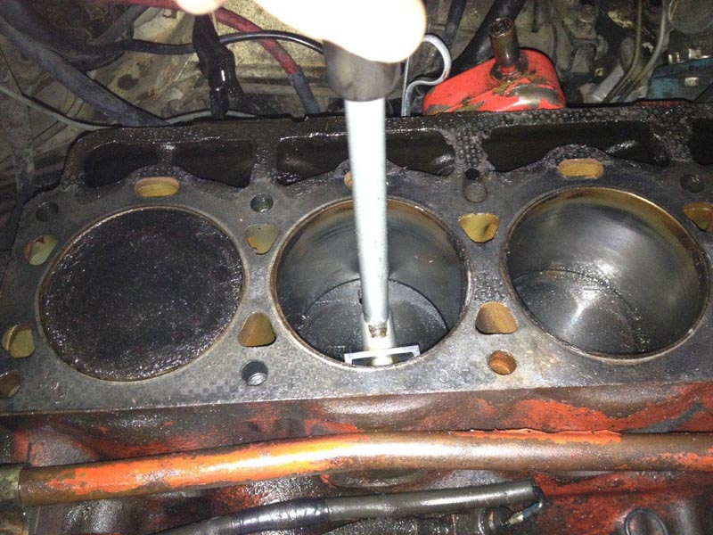 4-24-12-5-1973-volvo-1800-es-head-pulled