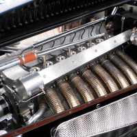 keels-and-wheels-2012-best-in-show-bugatti-engine