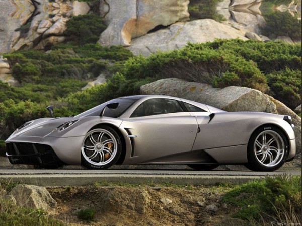 Horacio Pagani Returns to Concorso with his Huayra