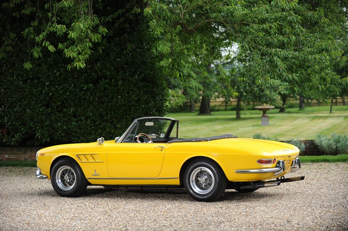 1964 Ferrari 275 GTS Spyder Press Photo - Italy - a photo on