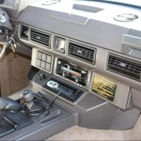 1989-range-rover-classic-interior-2