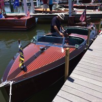 4-scm-spirit-of-boating-award--rick-burkes-2000-hackercraft-runabout