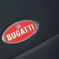 1993-bugatti-eb110-gt-badge