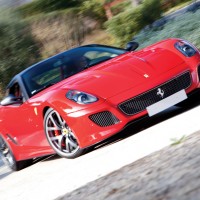 2012-ferrari-599-gto-passfront-motion