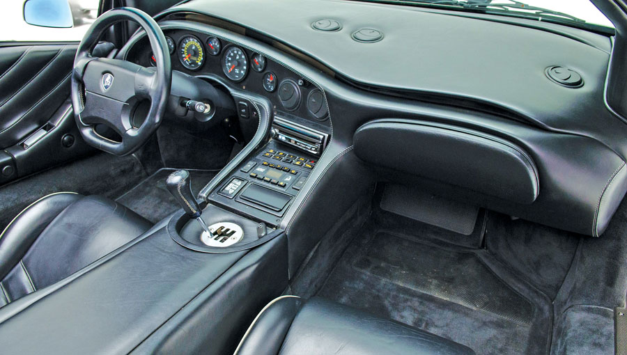 Lamborghini diablo interior