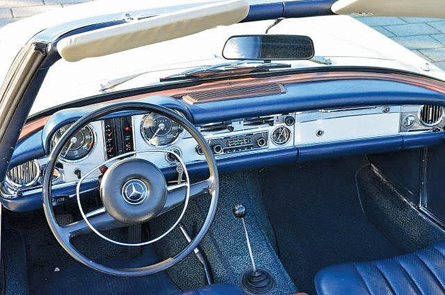 1968 Mercedes-Benz 280SL