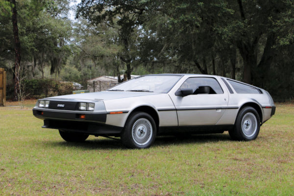 1982 DeLorean DMC-12