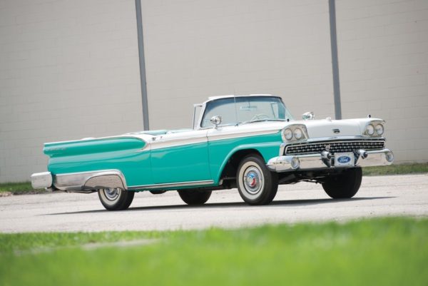 1959 Ford Galaxie Skyliner retractable hard top