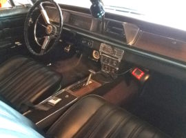 What's missing here? A chrome knob and white ball, that's what.