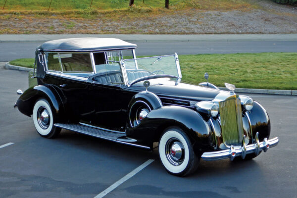 1938 Packard Twelve Torpedo-Cabriolet