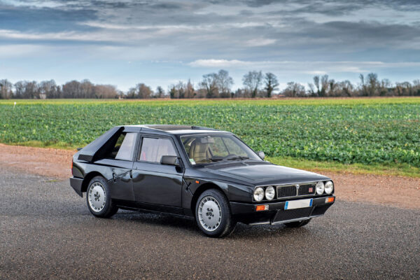 1985 Lancia Delta S4 Stradale