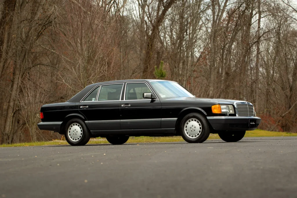 1989–91 Mercedes-Benz S-Class Sedan