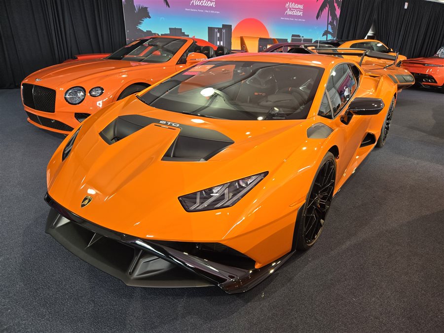 2022 Lamborghini Huracán STO coupe